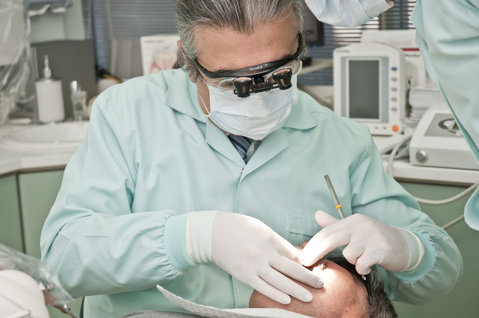 Tandlæge i Randers kan give dig flotte tandsmykker
